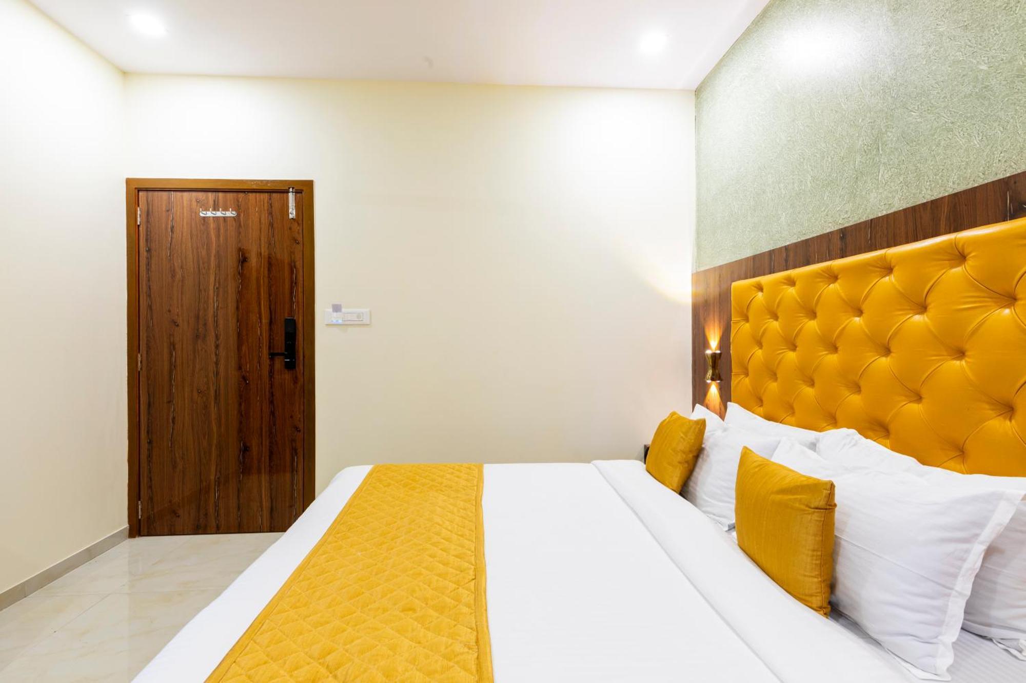 Hotel New Imperial Мумбаи Экстерьер фото